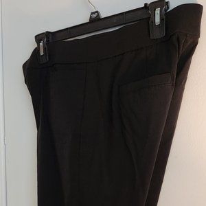 Black Capris Kim Rodgers 14P